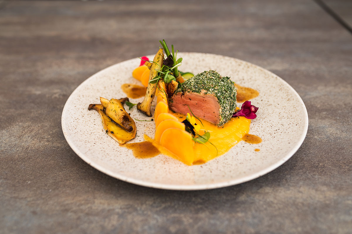 Genuss am Werk - Kulinarik - Gericht mit Fleisch - Hotel Lisetta
